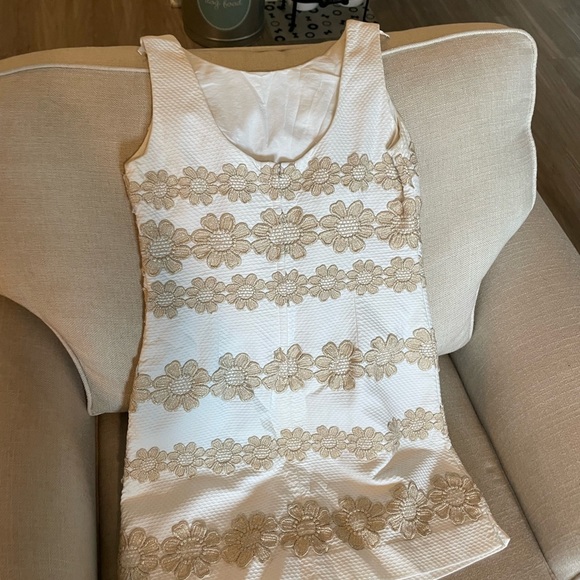 White and gold mini dress - Picture 5 of 8